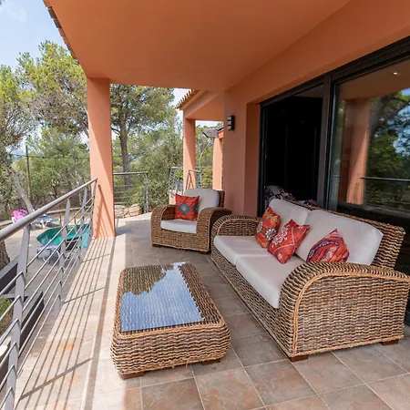 Eleanors House Villa