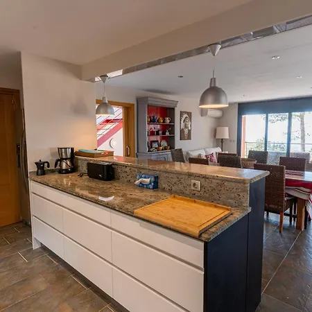 Eleanors House Villa *