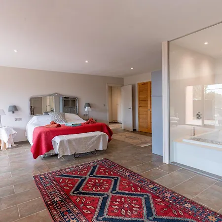 Eleanors House Villa *